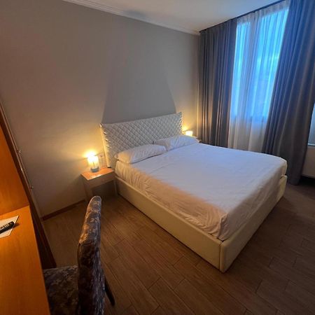 Hotel Garda Аффи Экстерьер фото
