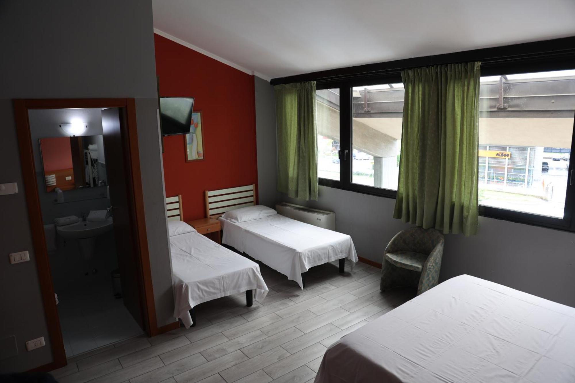 Hotel Garda Аффи Экстерьер фото
