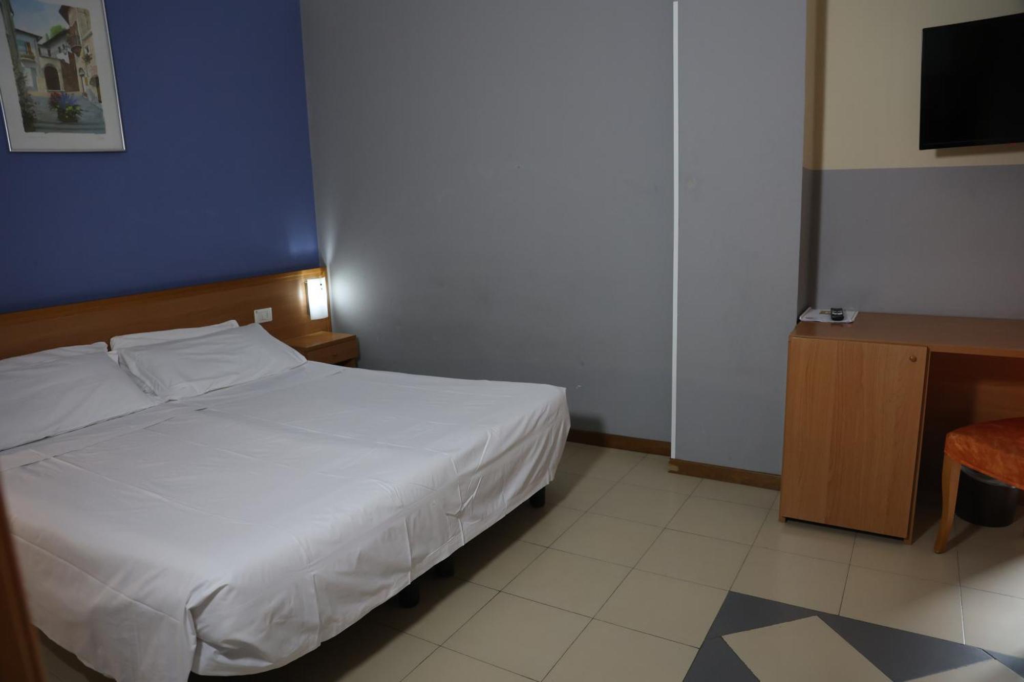 Hotel Garda Аффи Экстерьер фото